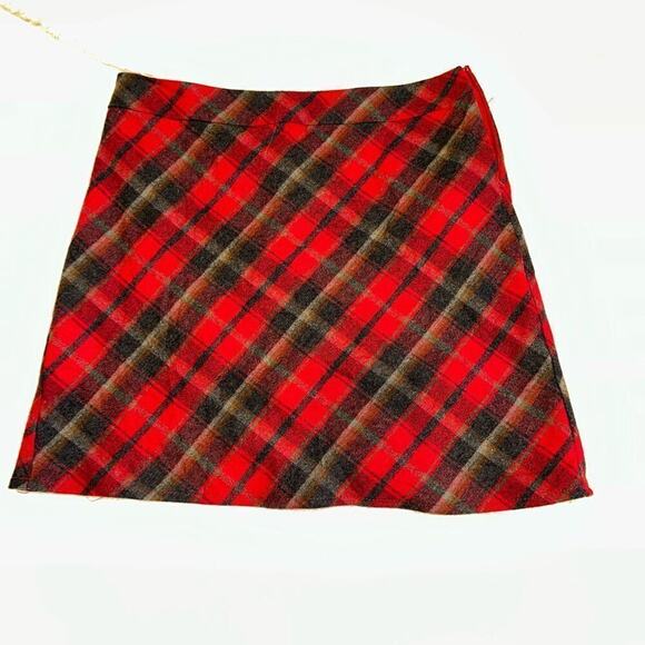 American Eagle Outfitters Red Tartan Mini Skirt | Sz 0 - Picture 2 of 4